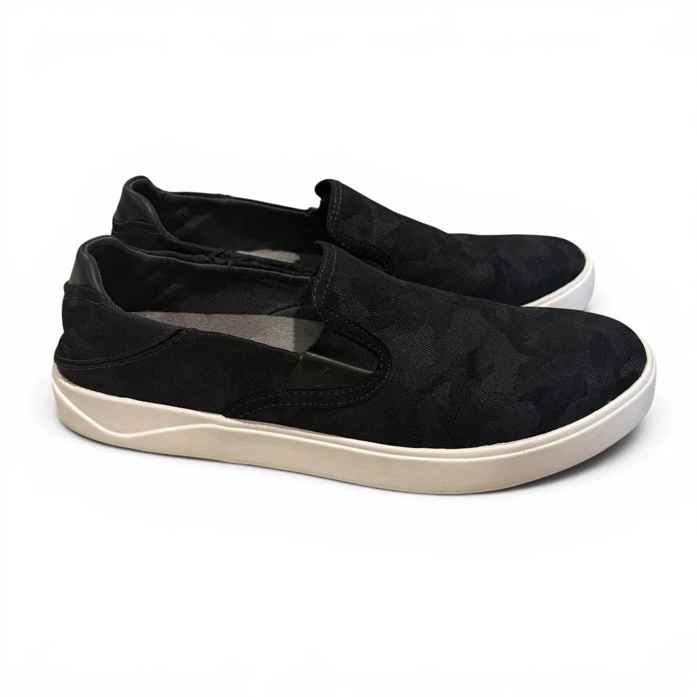 OluKai Pehuea Pai Black Camo Jacquard Slip On Sneakers Men's Size 9.5 Beach